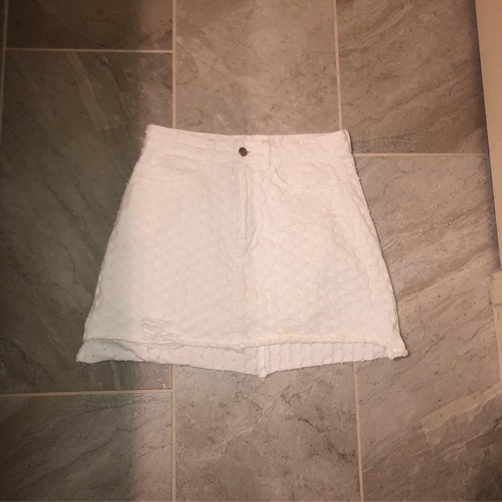 Gianni Bini white denim skirt